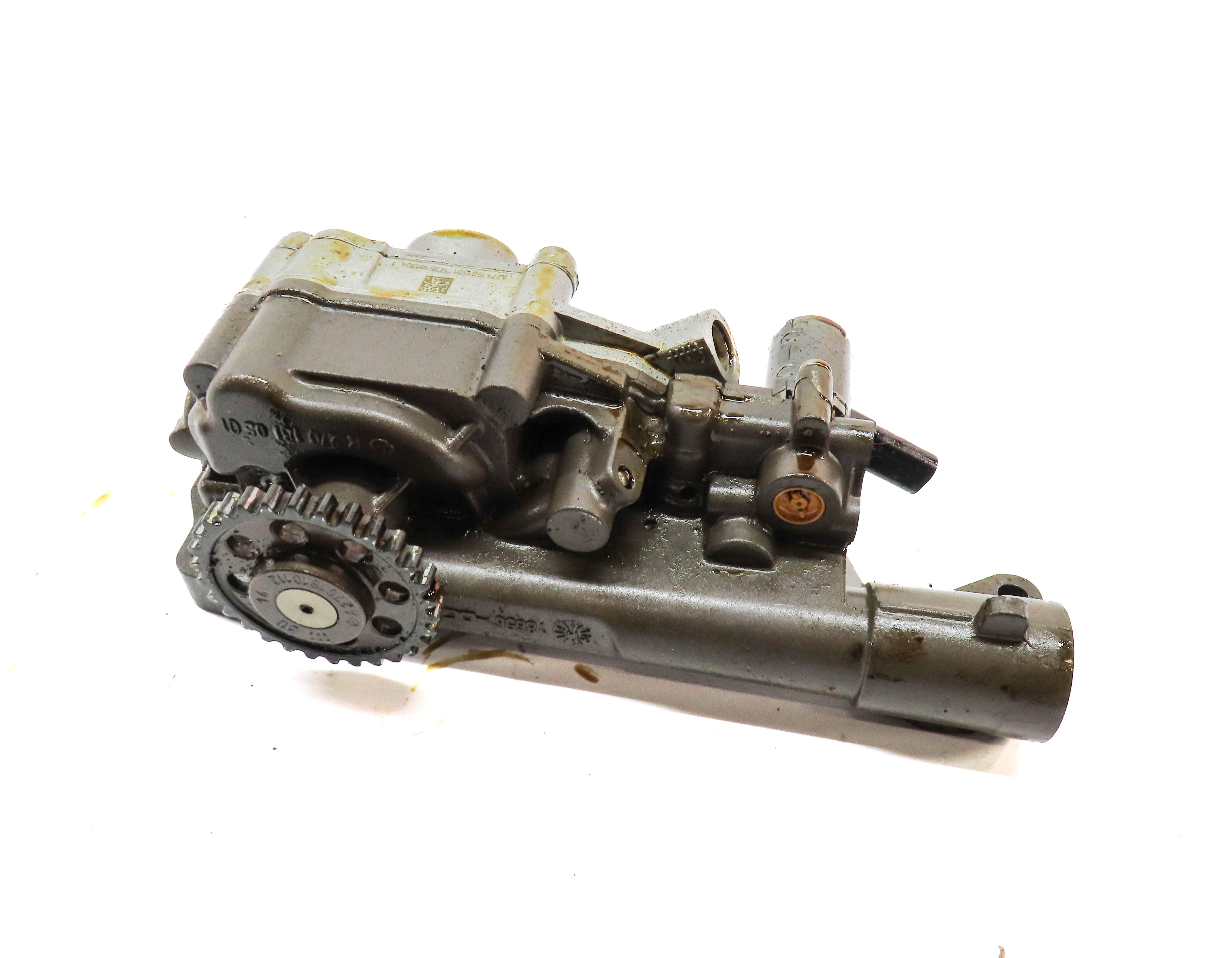 2015 MERCEDES C300 (W205) 2.0L (274.920) ENGINE MOTOR OIL FLUID PUMP — exact item pictured